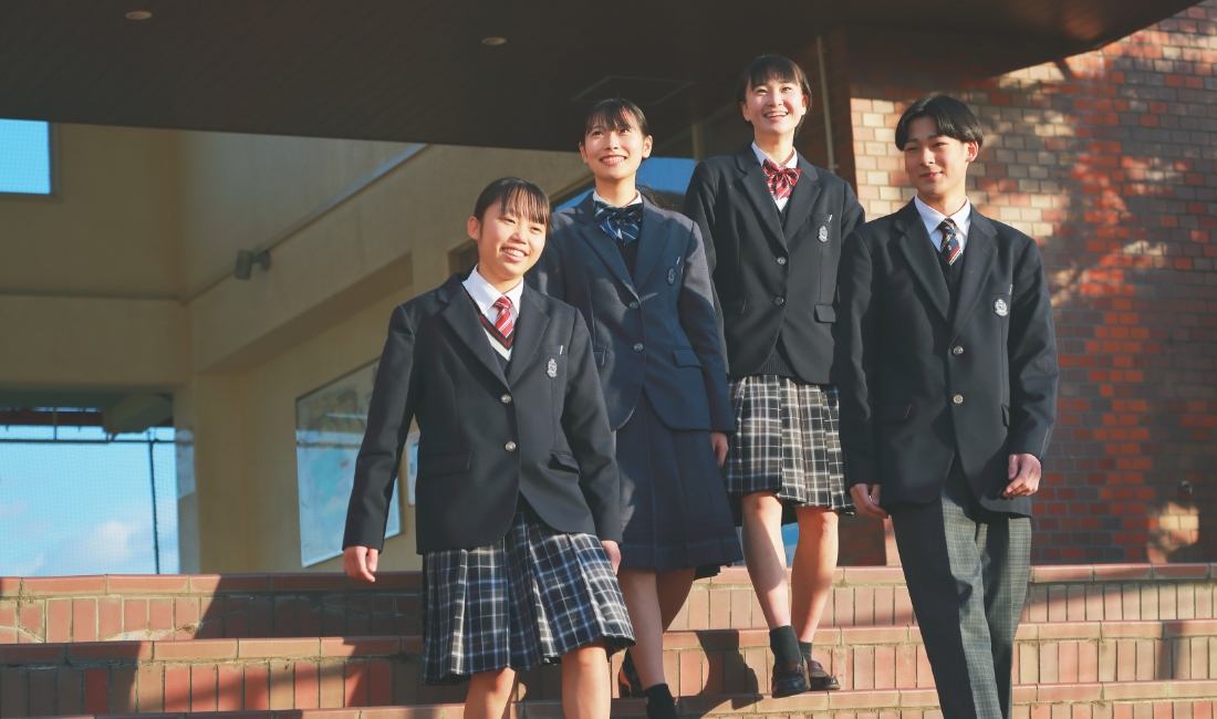 制服紹介 - 松山聖陵高等学校|学校法人 松山聖陵学園 制服紹介 - 松山聖陵高等学校|学校法人 松山聖陵学園